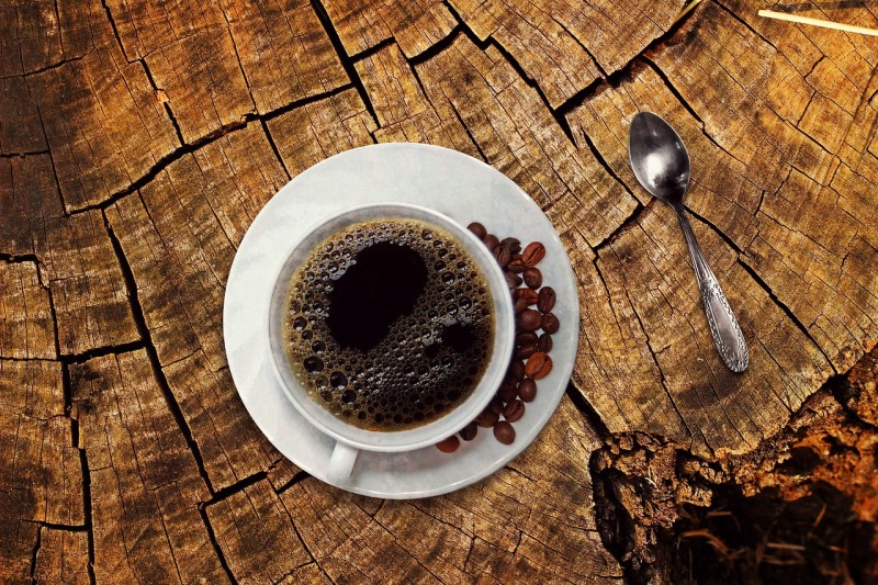 Jak se zbavit skvrny od kávy?
