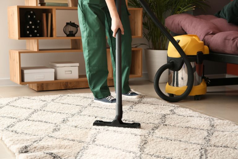 Jak správně čistit různé druhy podlah