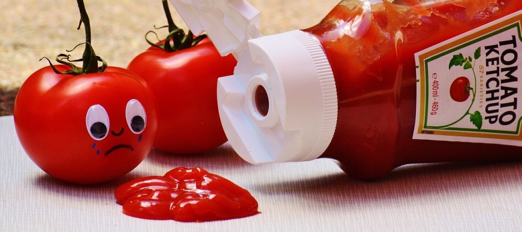 Jak odstranit skvrny od hořčice, kečupu z koberce?